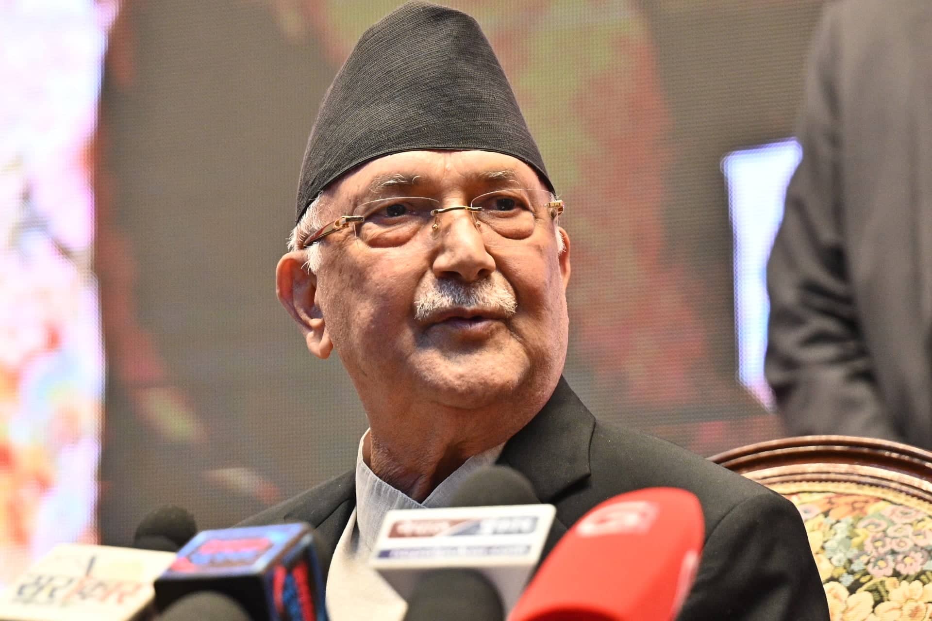 एमालेको पोलिट्ब्युरो बैठक बस्दै, के छन् एजेन्डा ?